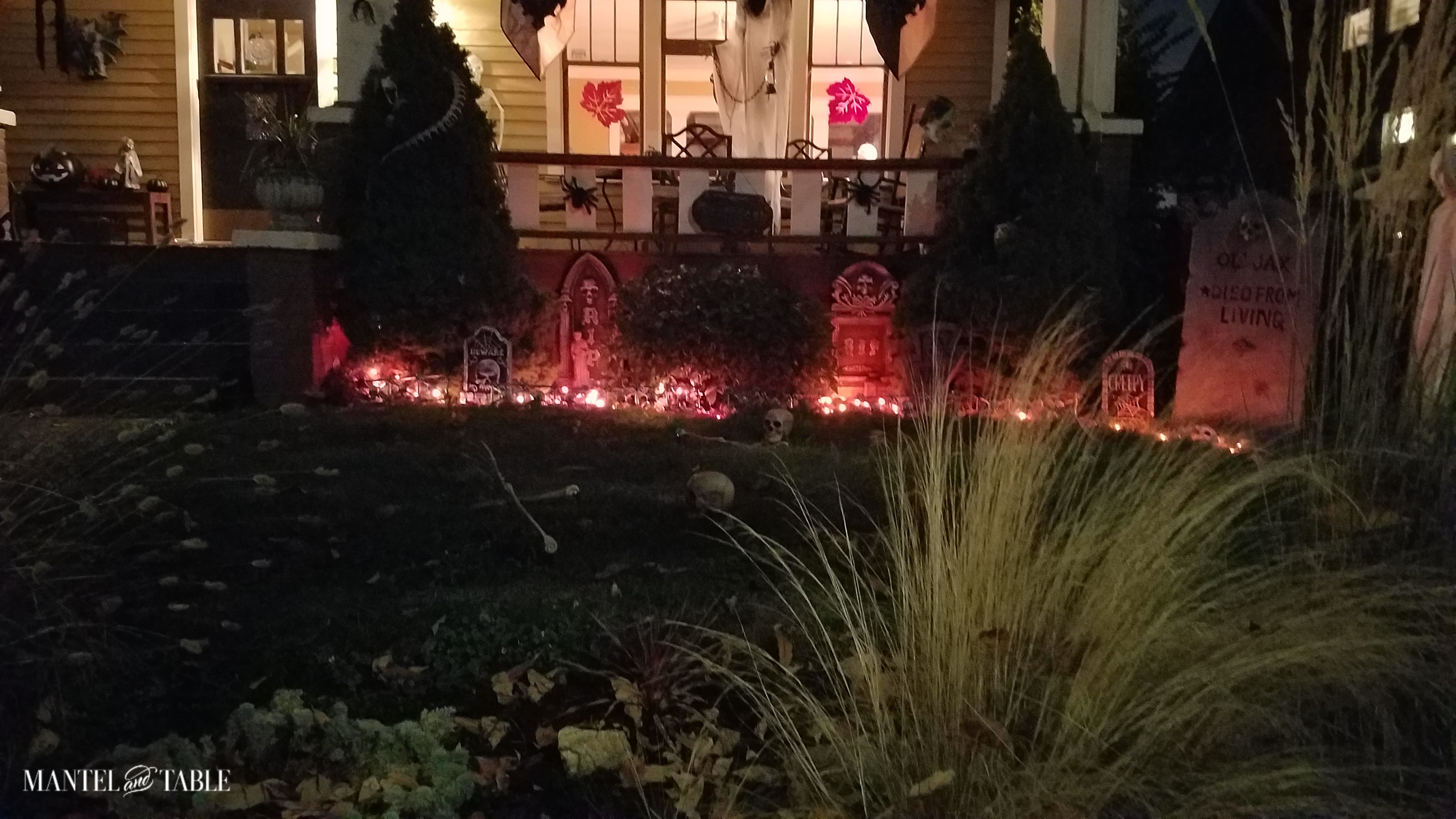 Neighbors' Wonderfully Spooky Yard