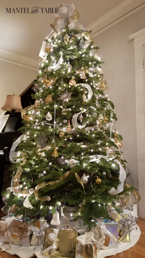 Bye Bye Christmas! But now - how do you store all that stuff? Here are 9 tips to help with organizing your Christmas ornament storage!