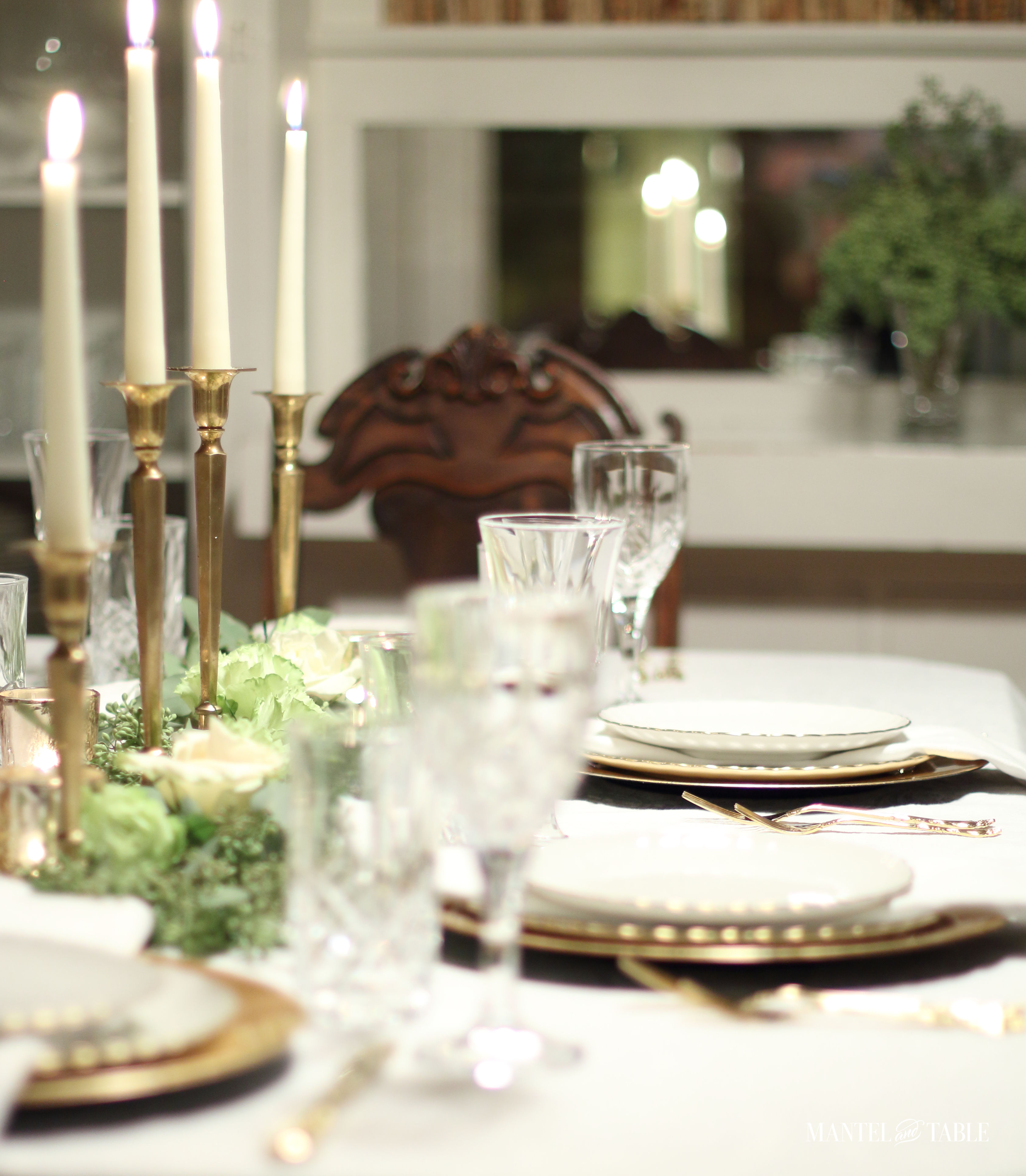 Want an elegant green tablescape for St Patrick's Day that's just a subtle nod to the occasion? No shamrocks or leprechauns, just casual elegance!