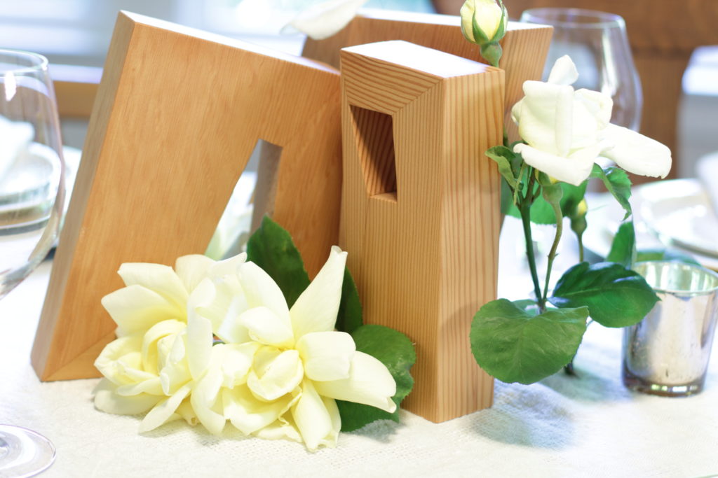 Closeup of blocks from side view with yellow roses