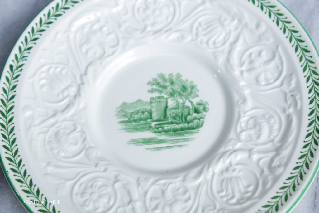 Saucer design detail