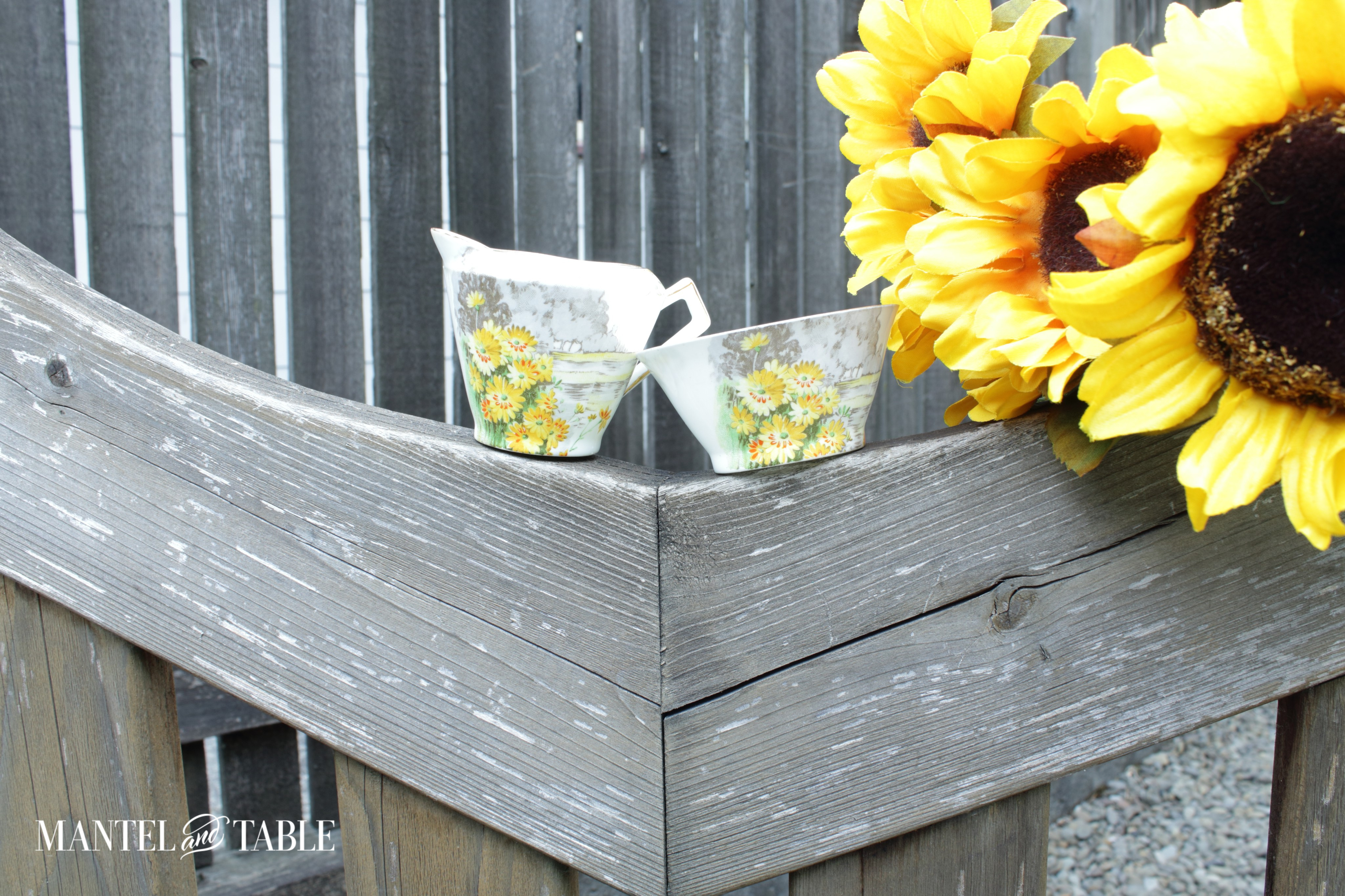 sugar & creamer with sunflowers
