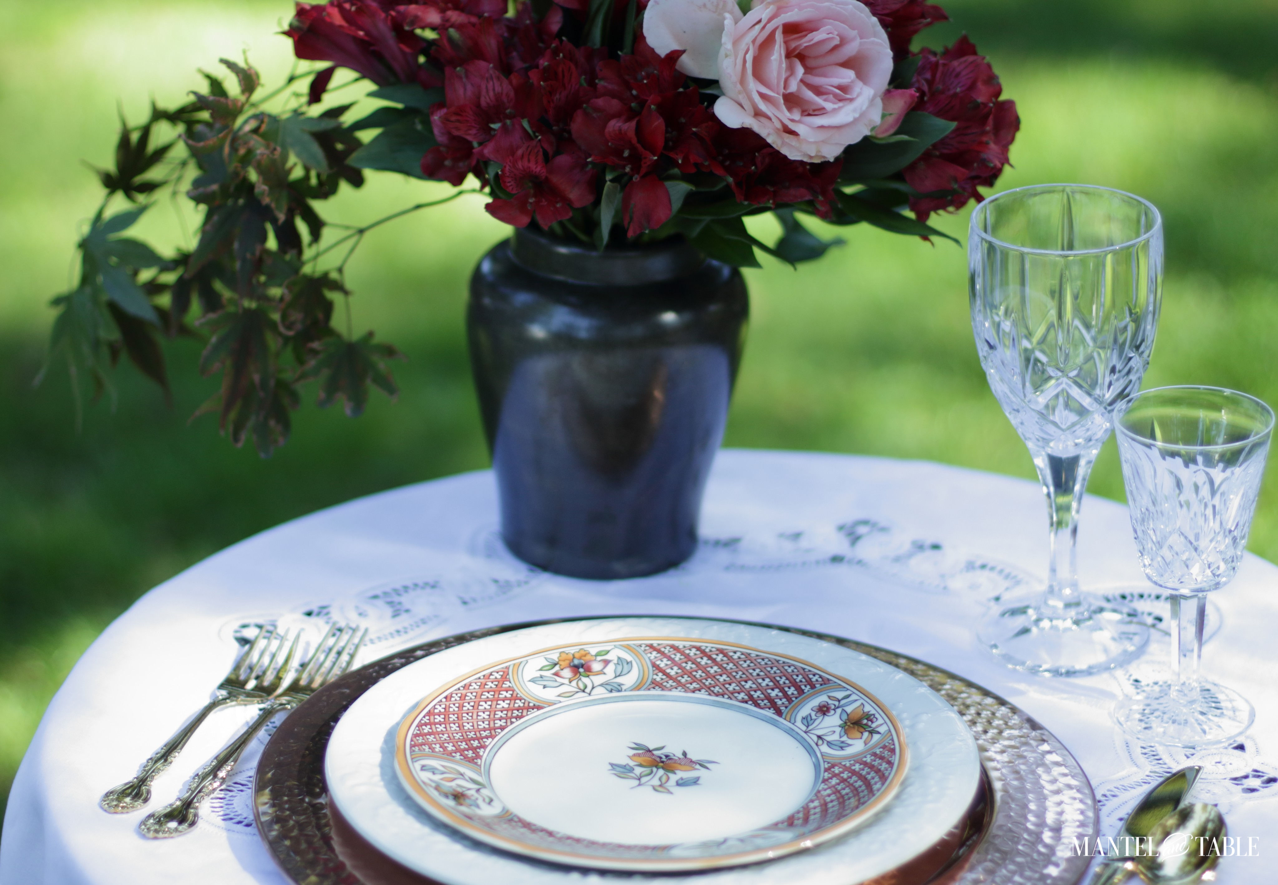 Elegant fall picnic tablescape
