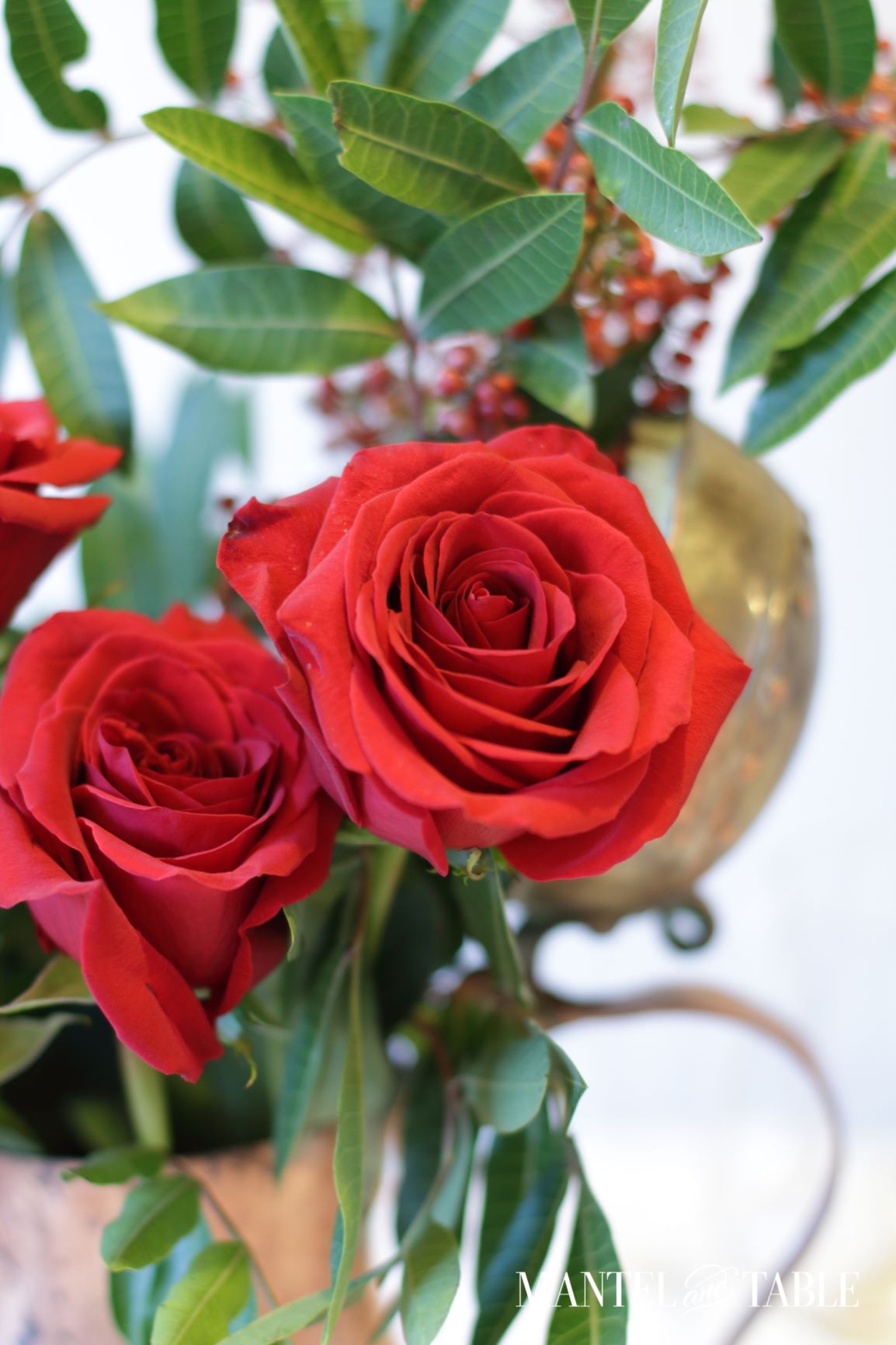 Christmas Tablescape ~ red rose & pepperberry arrangement