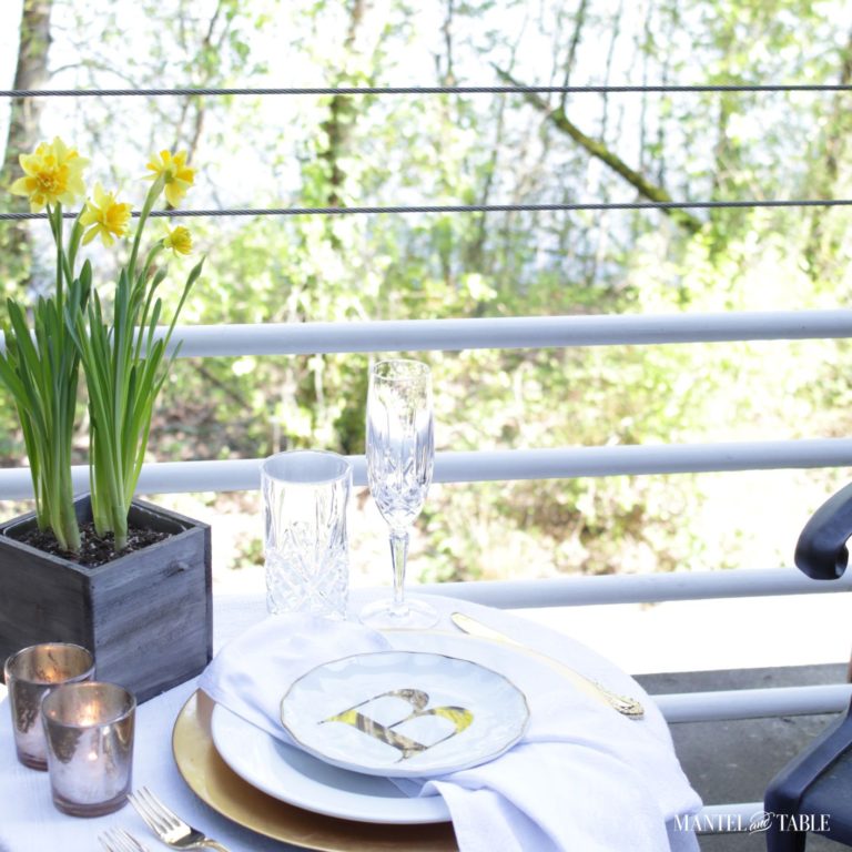 A Lovely Gift & A Daffodil  Tablescape