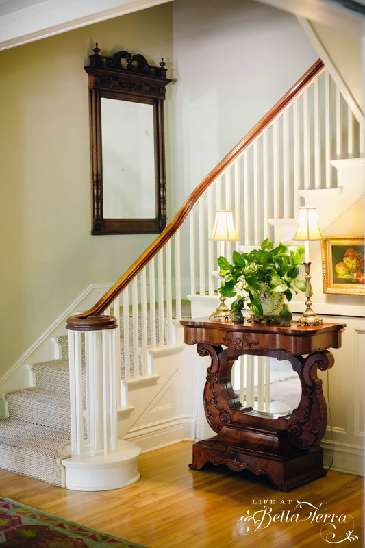 My Favorite Blogs ~ Life At Bella Terra entry staircase