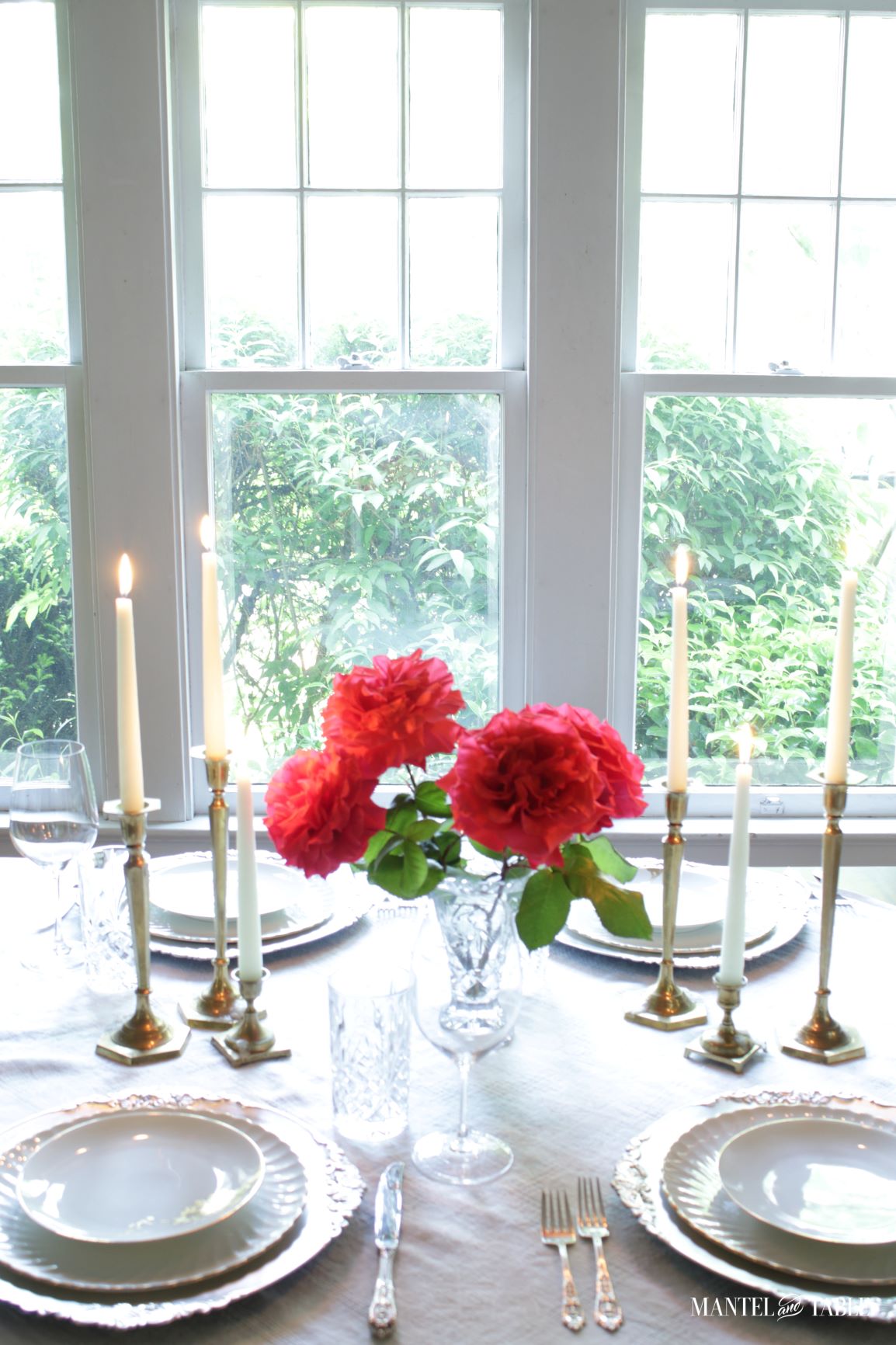 Red Rose Tablescape four place settings