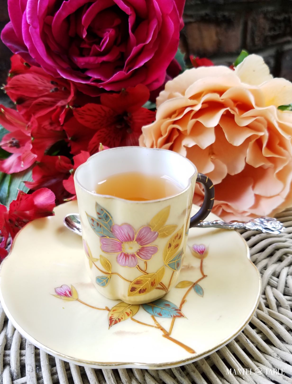 A Small Teacup with roses