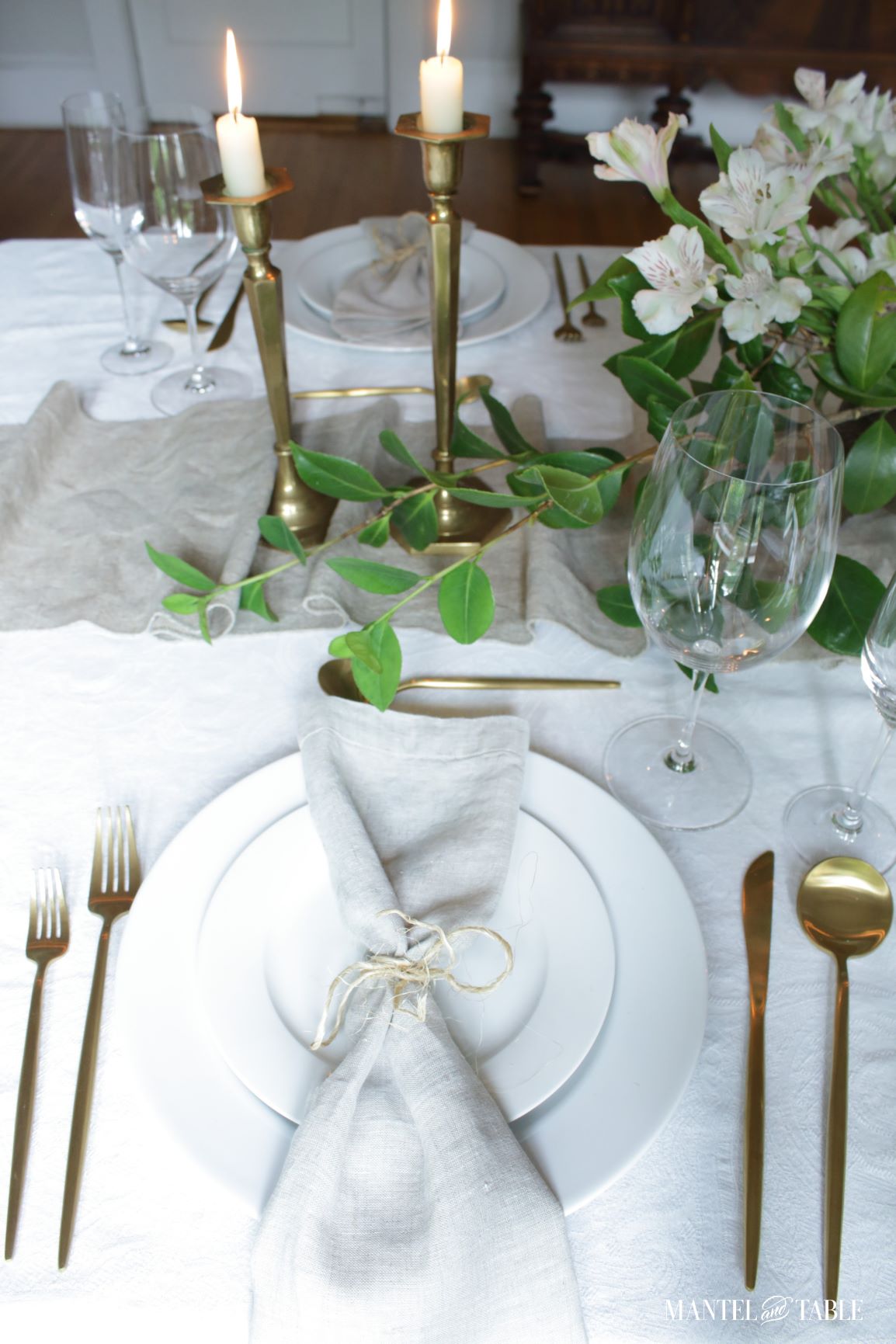 Place setting and table runner on table
