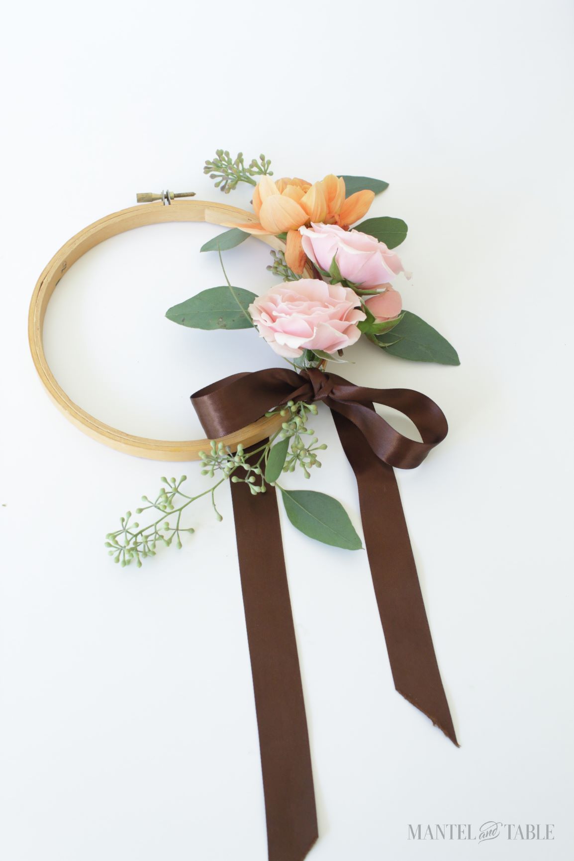 The finished fall wreath DIY