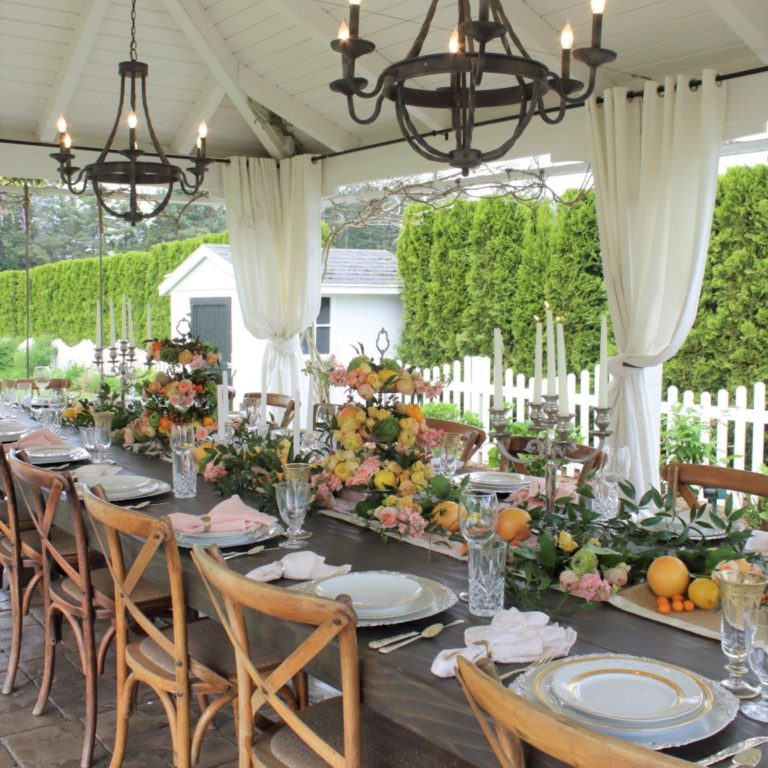 How To Set a Spectacular Citrus Tablescape