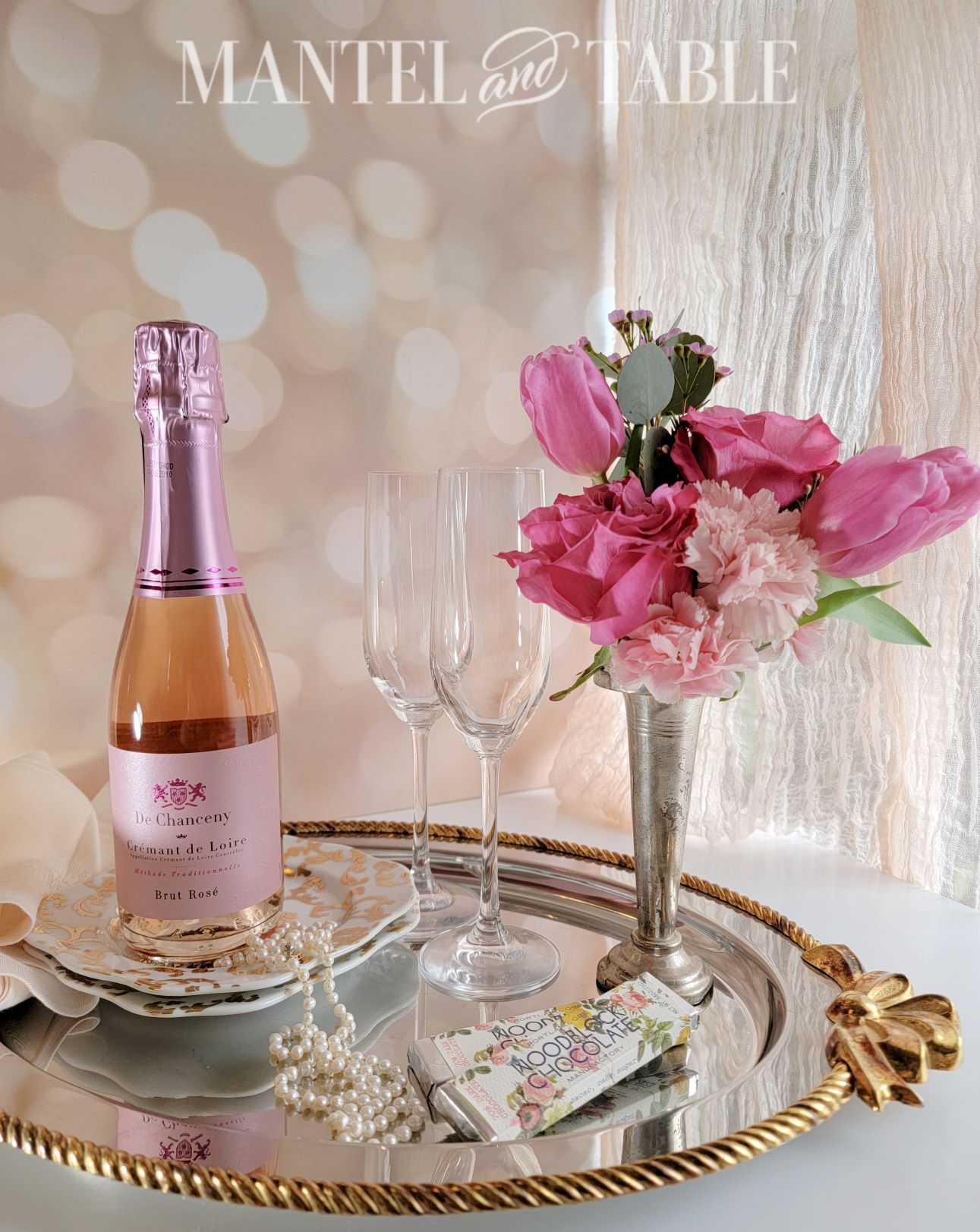 Champagne bottle with glasses