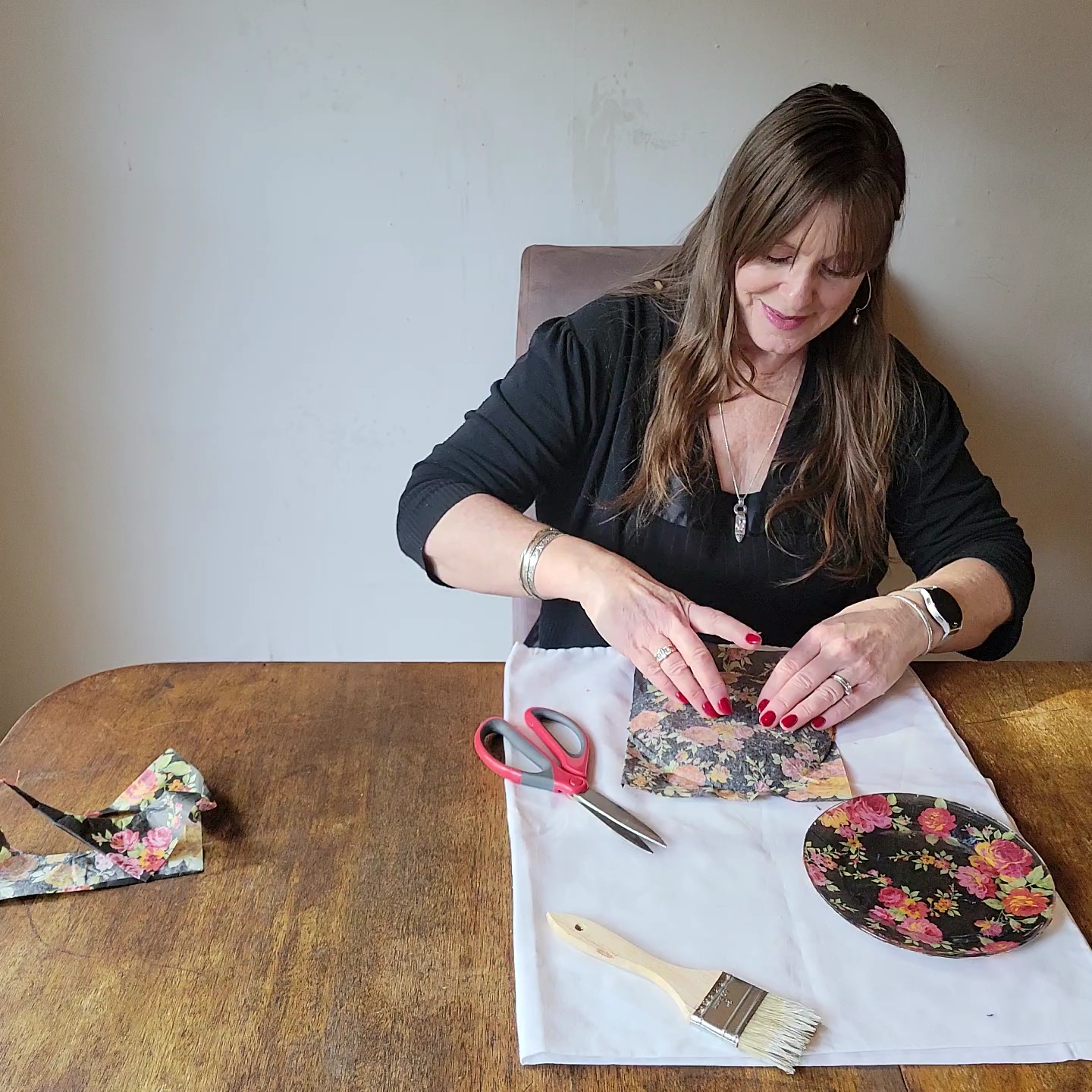 Two table setting problems solved! Woman doing DIY project