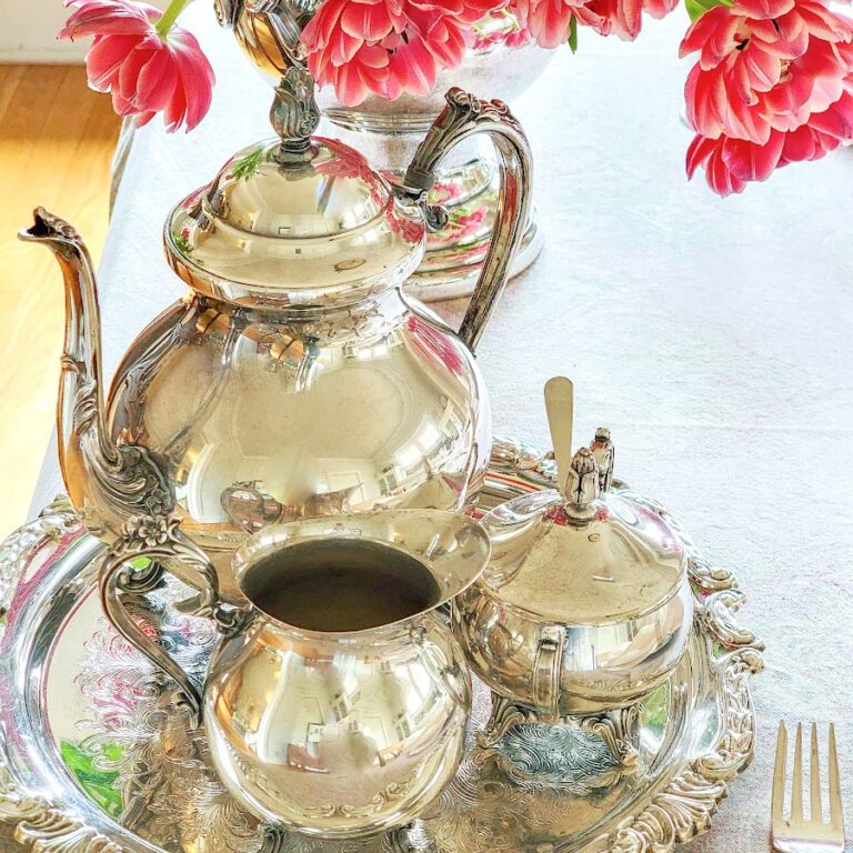 How to organize a tea party that’s lovely and fun