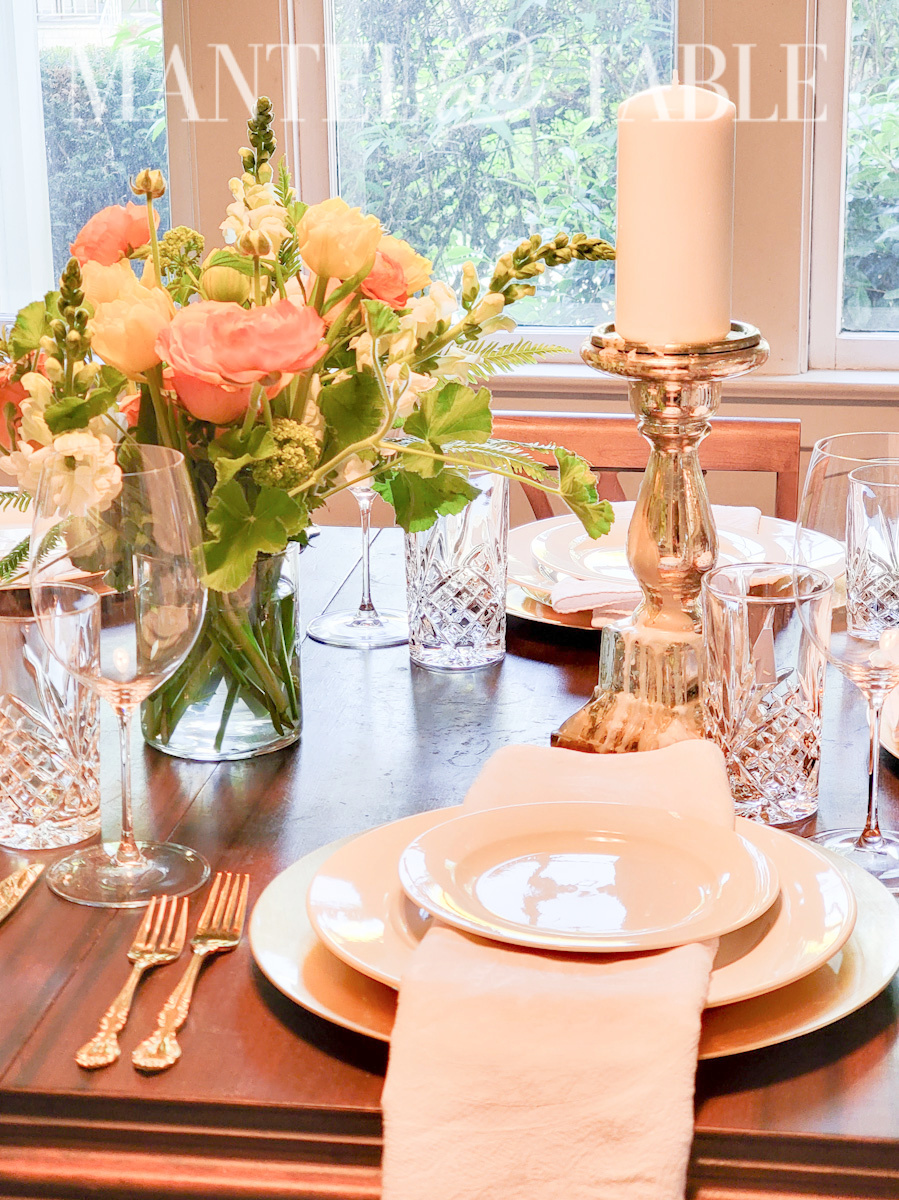 Place setting with napkin between plates