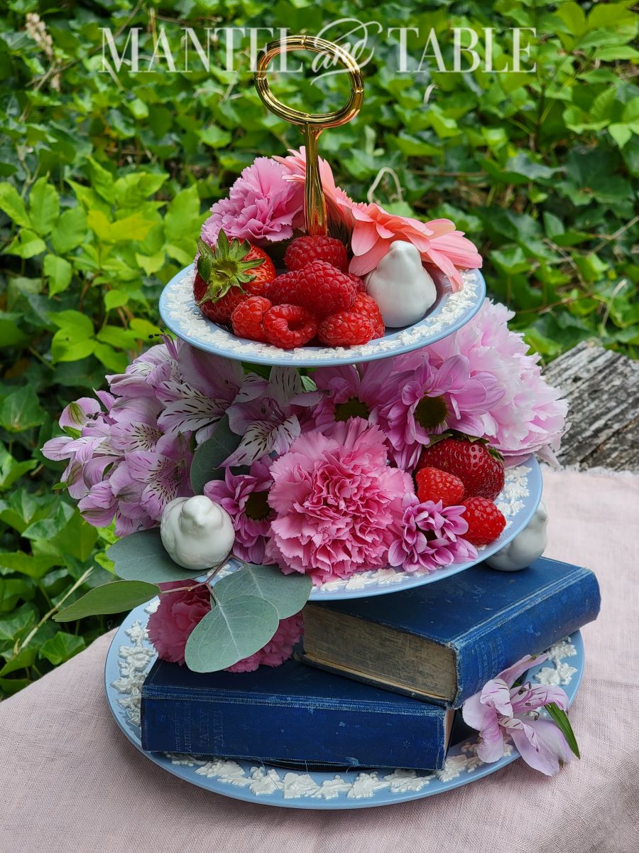Summer tray decor - full side view