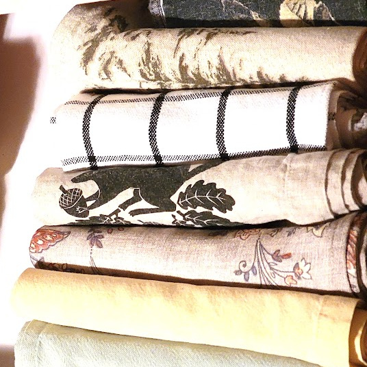 Storing Napkins – How to Organize a Beautiful Linen Drawer